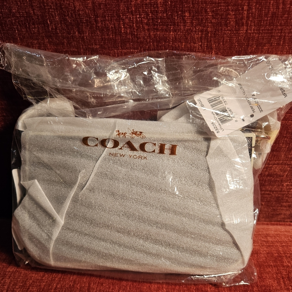 Coach Perforated Nolita 19 Wristlet Navy Blue Chalk Trim Gold Tone Hardware NWT - Picture 12 of 13